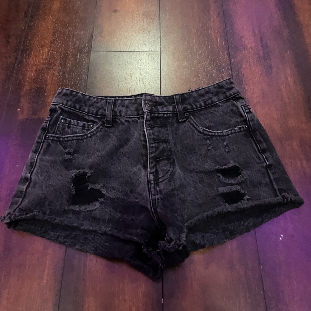 🌺 black jean shorts 🌺